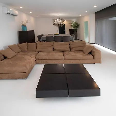 Semesterbostad Modern Fully Comfortable